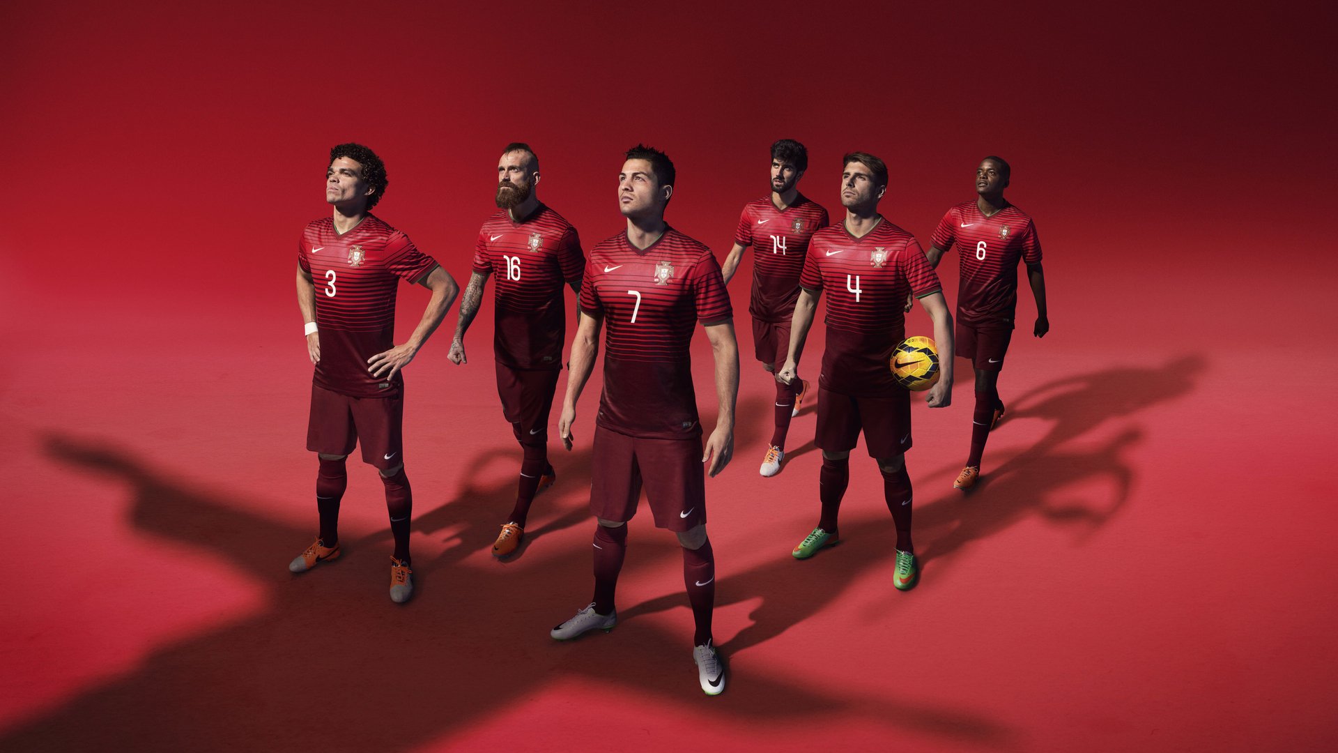 欧洲杯战术大师:变阵巧取反败为胜,欧洲杯揭幕战定律